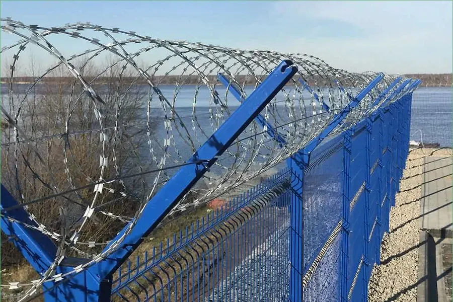 Колючая проволока в Европе